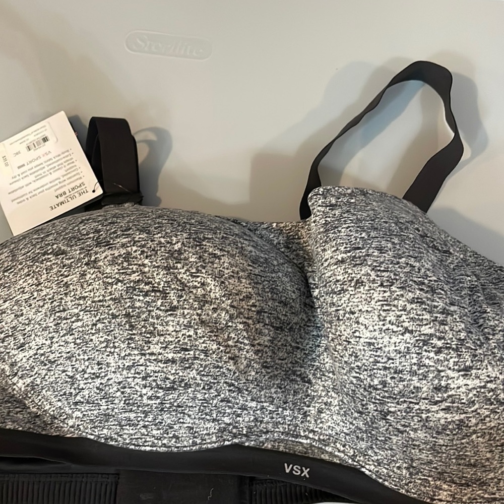 Victoria’s Secret Ultimate Sport Bra
